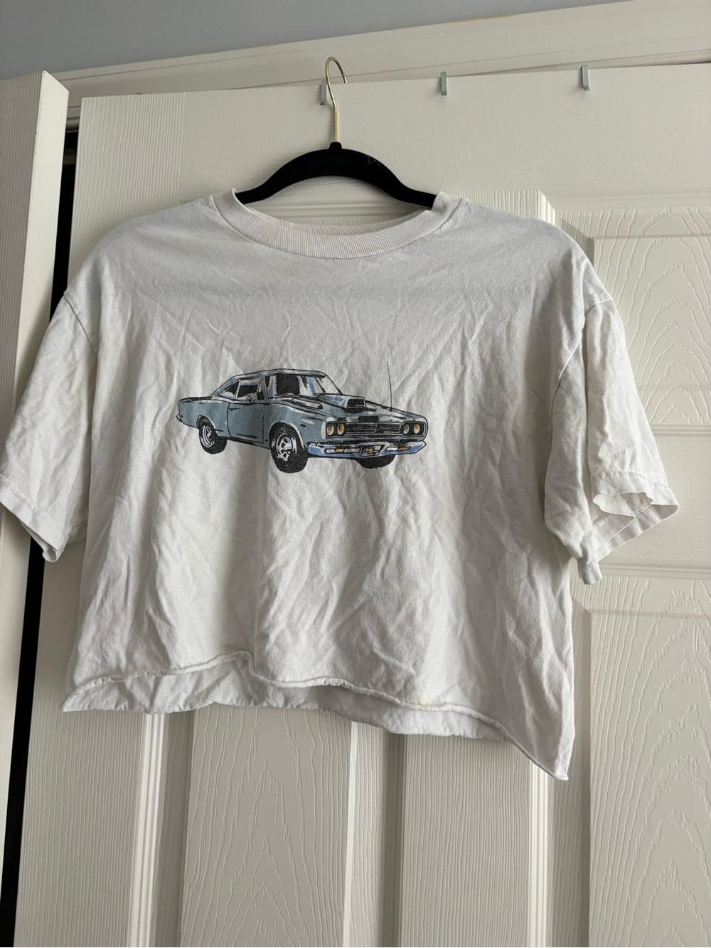 Brandy Melville White Cropped Tee with Light Blue Car Graphic